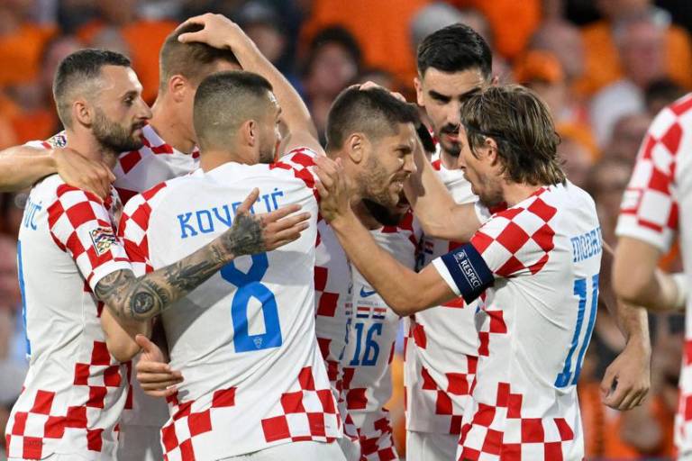 Croacia sufre ante Países Bajos para ser finalista