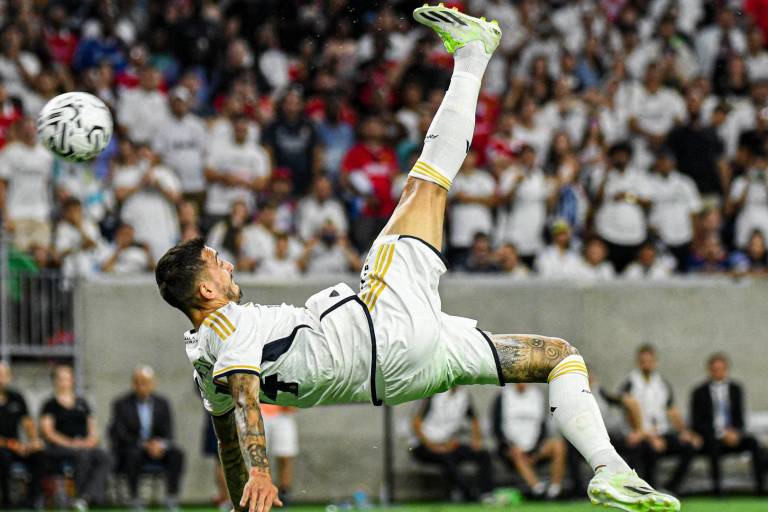 Real Madrid gana con golazos de Bellingham y Joselu
