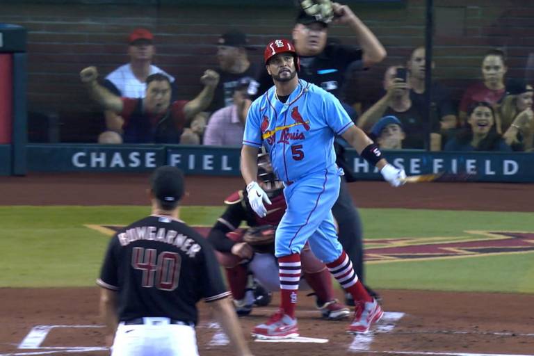 Albert Pujols da 2 jonrones, rebasa a Musial y Cardenales apalea a D-backs