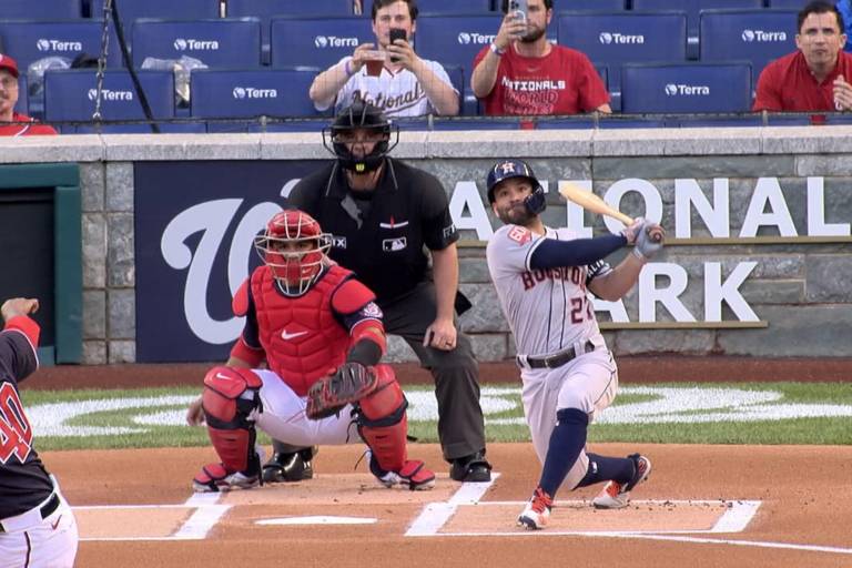 Astros de Houston hila 11 triunfos a fuerza de jonrones