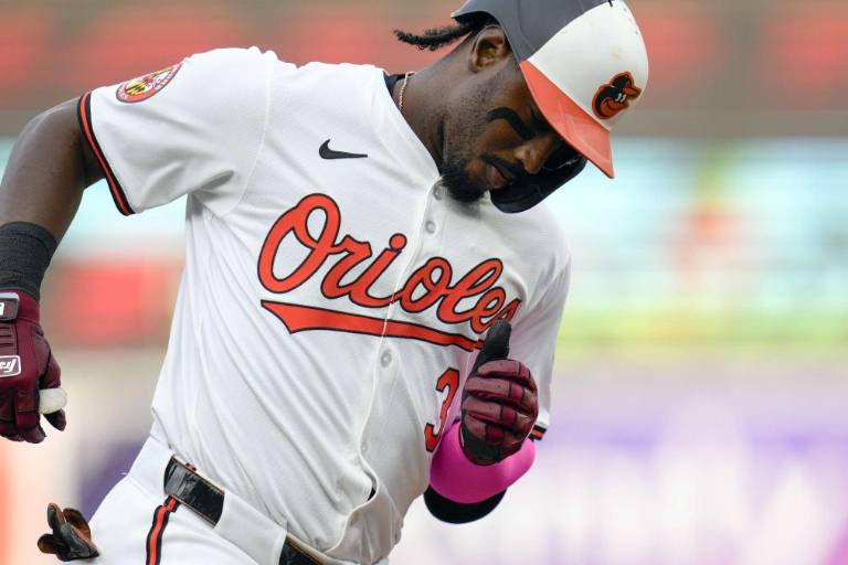Mateo regresa de la lista de lesionados con jonrón y Orioles ganan quinto juego al hilo