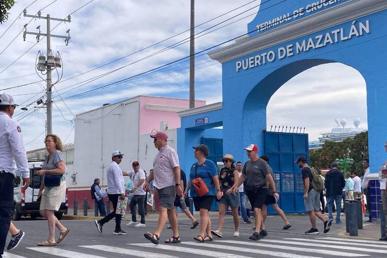Con cerca de 4 mil pasajeros atracó en el puerto el crucero Discovery Princess