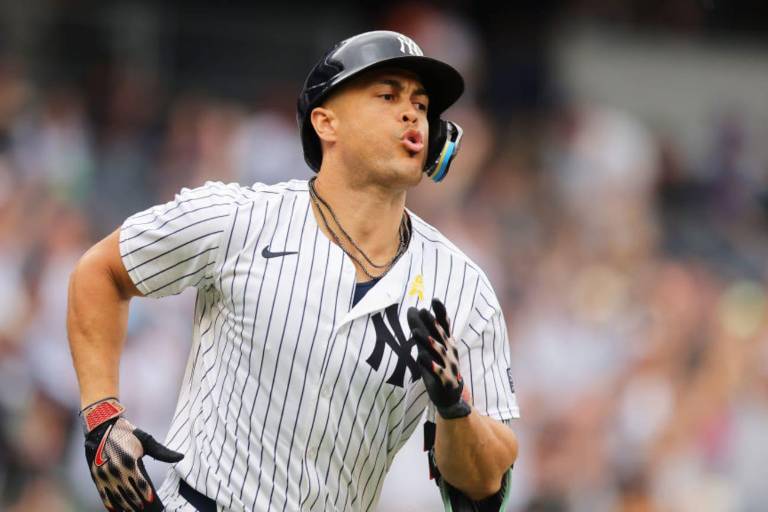 Stanton no ha retomado actividades de beisbol; en duda para el Día Inaugural