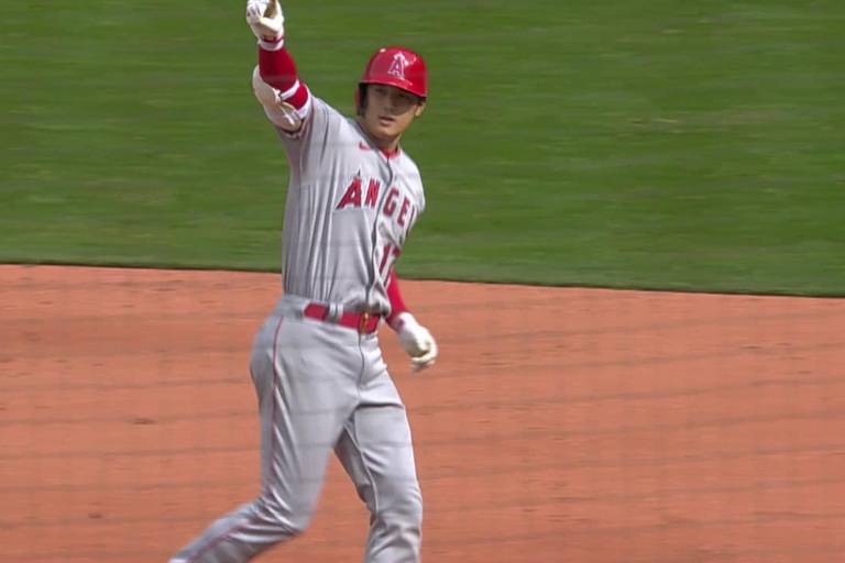 Ohtani empuja carrera y luce en la loma; Angelinos ganan
