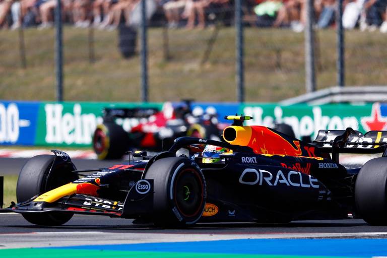 Impresionante remontada de Checo para subir al podio en Hungría
