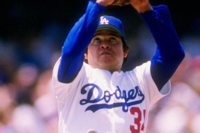 Fernando Valenzuela: De Sonora al Estrellato en Grandes Ligas