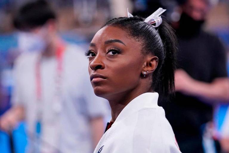 Simone Biles se retira de la final de piso en Tokio 2020