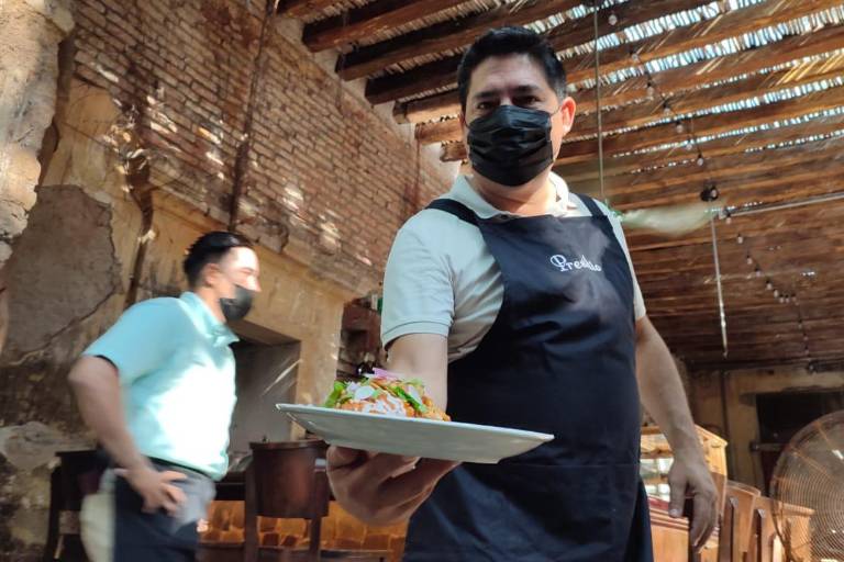 A Mazatlán, turistas vienen por su gastronomía, asegura Canirac