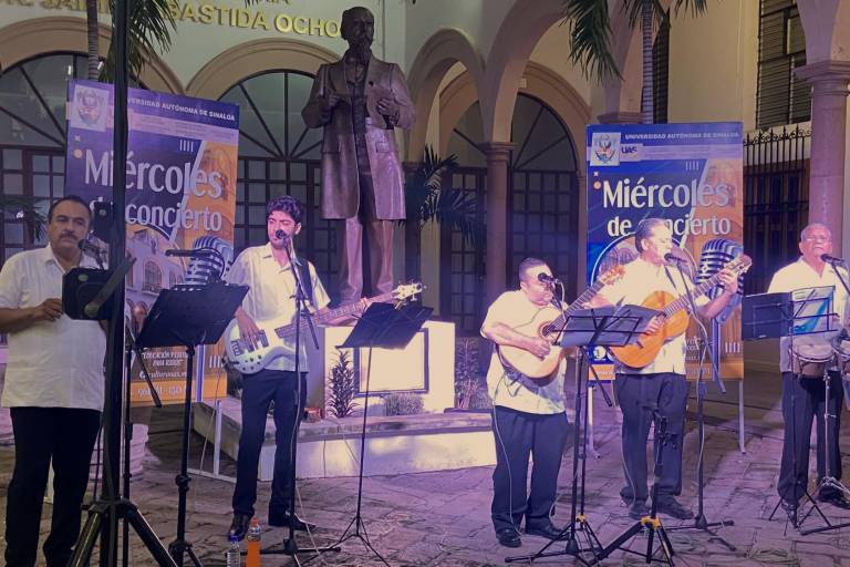 Rinde el Cuarteto San Miguel tributo a Consuelito Velázquez