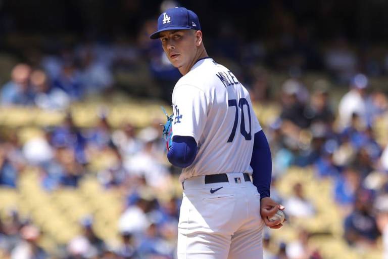 Dodgers ganan duelo para llevarse el del honor contra Bravos