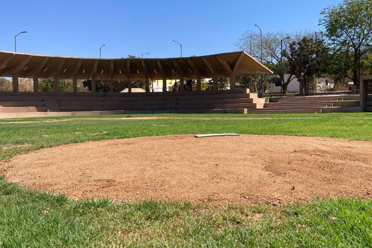 Entrega de estadio de beisbol en la colonia Urías, en Mazatlán será finales de abril
