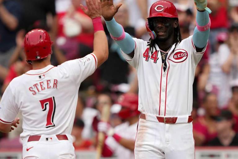 Rojos dominan y le propinan a Dodgers quinta derrota en fila