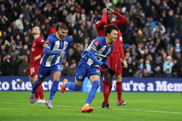 Brighton eliminó a Liverpool de FA Cup y profundizó su crisis