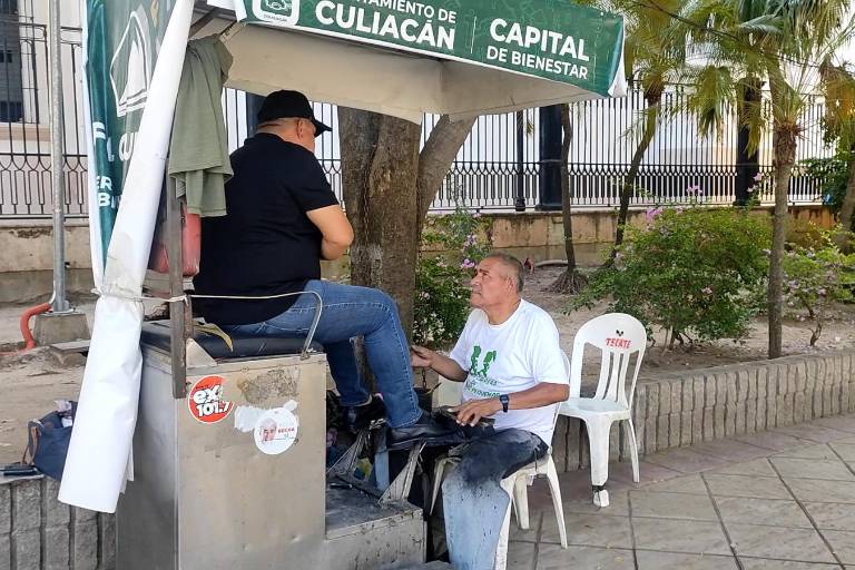 Boleros de la Plazuela Obregón denuncian pérdidas económicas por la FIL en Culiacán