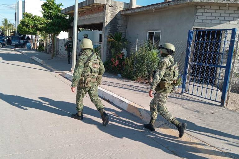 Resguardan inmueble en El Tamarindo tras despliegue de seguridad