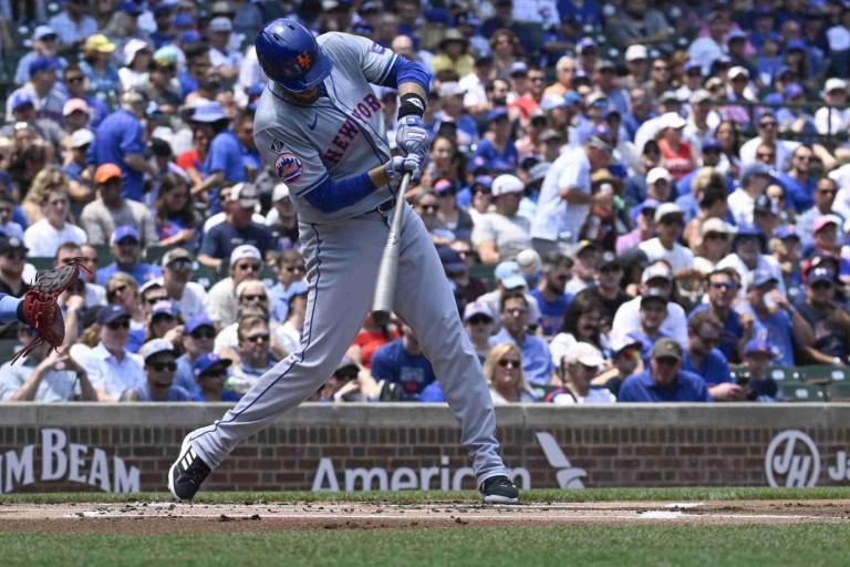 Con jonrones de J.D. Martínez, Francisco Álvarez y Bramdon Nimmo, Mets tunden a Imanaga y a Cachorros