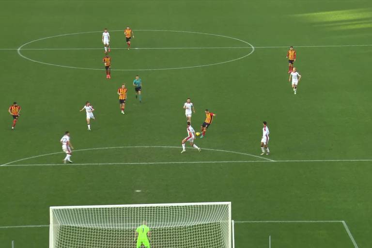 El Genoa de Johan Vásquez y Lecce no se hacen daño