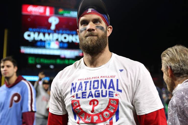 Bryce Harper se somete a la Tommy John; podría batear en 4 meses