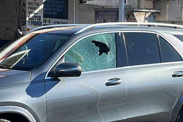 En Culiacán, escolta impide robo de auto y termina herido el asaltante