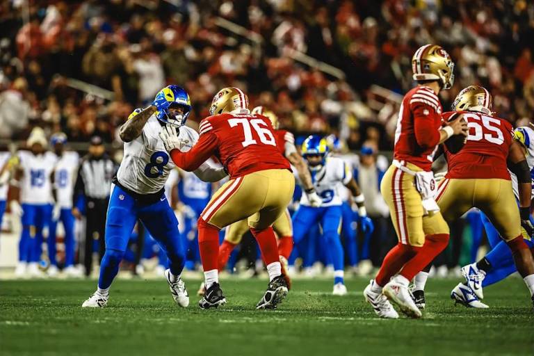 Rams superan a 49ers en duelo defensivo