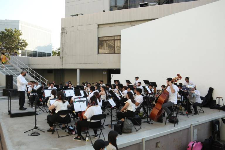 Comparte la Banda Sinfónica Juvenil amena tarde con ‘La música de México’