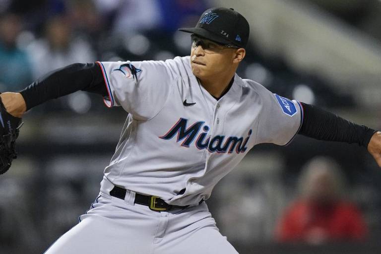 Marlins estarían escuchando ofertas por Luzardo y Cabrera