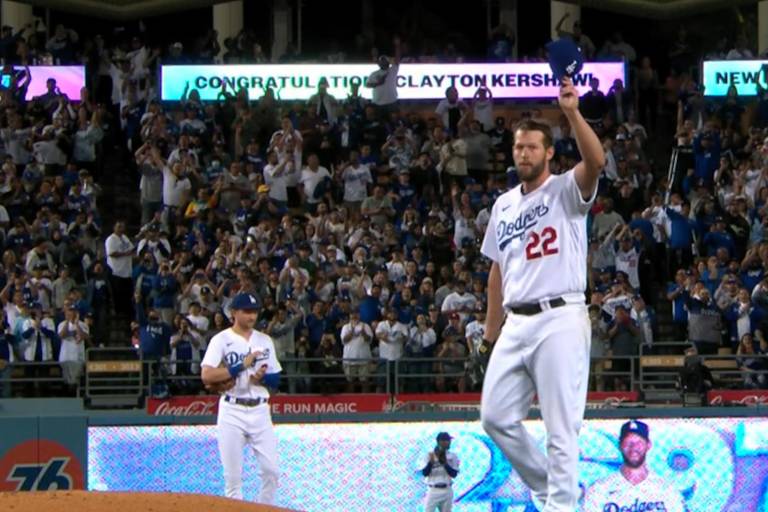 Clayton Kershaw hace historia al superar a Don Sutton