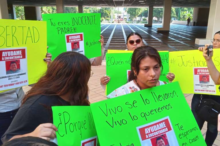 Hijas de trabajador de El Debate privado de la libertad claman al Gobernador que regresen a su padre con vida