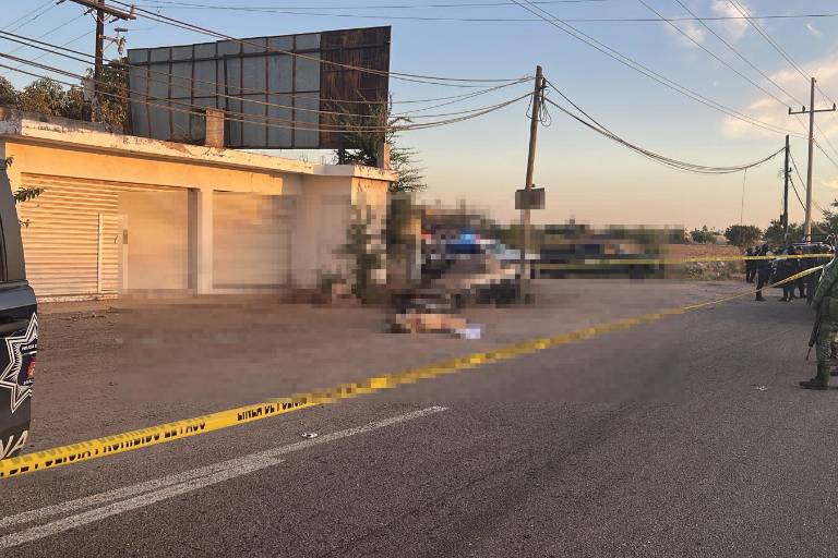 Hallan un cuerpo envuelto en cobijas por el Ejido Canán, al sur de Culiacán