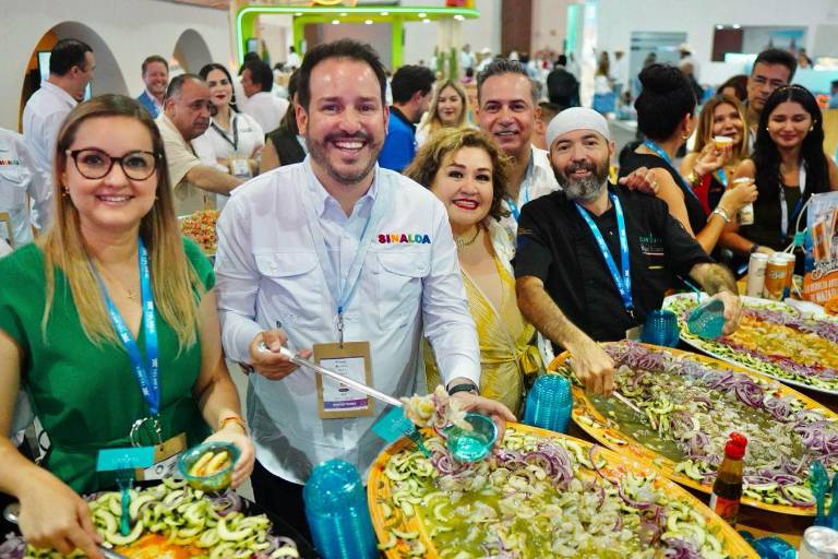 Deleita Sinaloa con su gastronomía y atractivos como Carnaval en el Tianguis Turístico en Acapulco