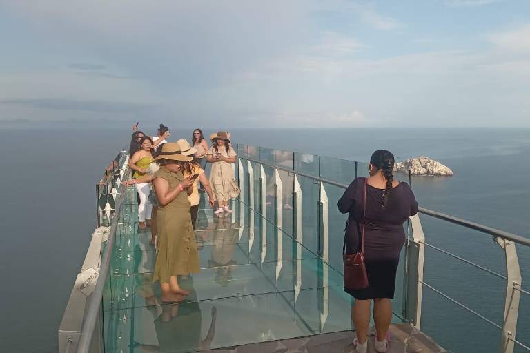 Abren nuevamente Mirador de Cristal en Cerro del Crestón