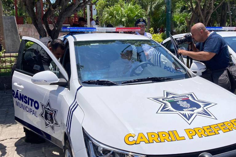 Despliegan a elementos de Tránsito para despejar el carril preferencial de vehículos particulares