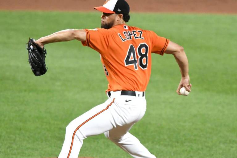 Jorge López pasa de Orioles a Mellizos por cuatro prospectos