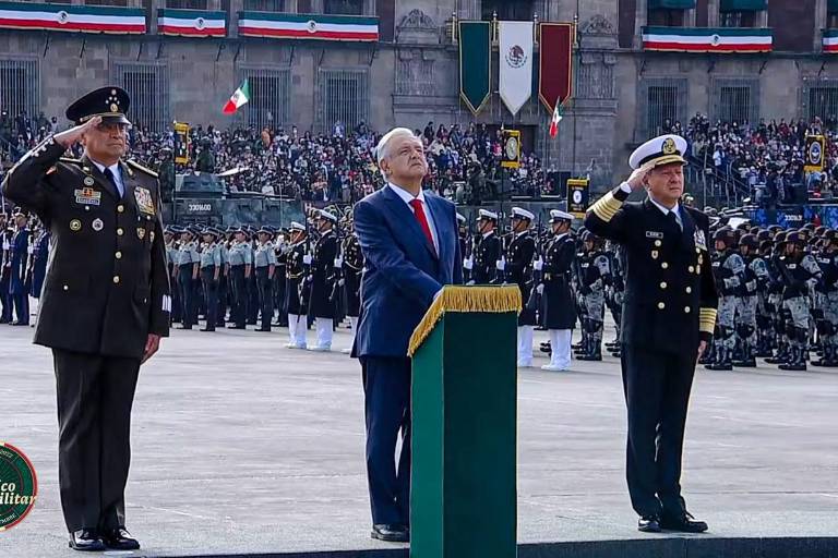 AMLO descarta recomendar a Sheinbaum candidatos para la Sedena y Semar