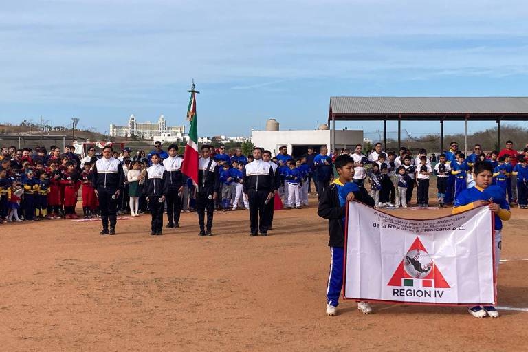 Cantan playball de nueva temporada de Liga Mazatlán