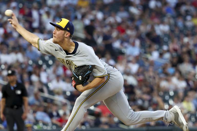 Misiorowski inicia su carrera con 11 innings seguidos sin hits; un récord en la Era Moderna