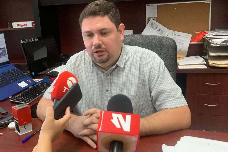 Delimitarán la circulación de ‘charteros’ en siete rutas, solo para ascenso y descenso de pasaje, informa Vialidad
