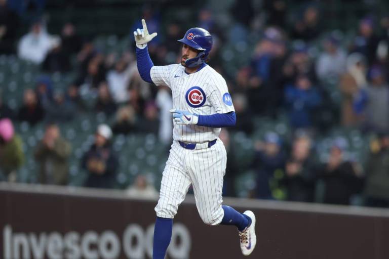 Dansby Swanson lideró paliza de Cachorros sobre Rangers en Wrigley