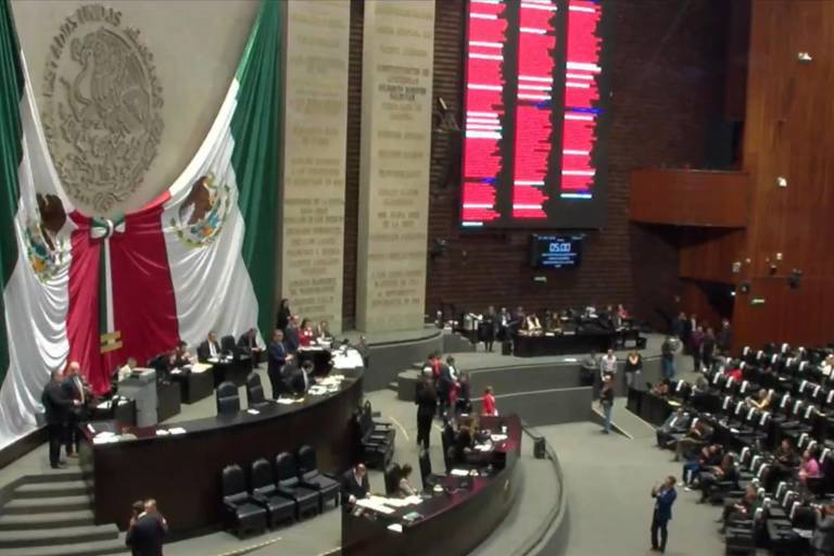 Diputados de Morena buscan aprobar hoy reforma al Infonavit que permitirá al gobierno usar ahorros de trabajadores