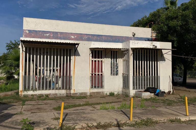 Entre monte y abandono se encuentran las instalaciones del viejo Hospital General