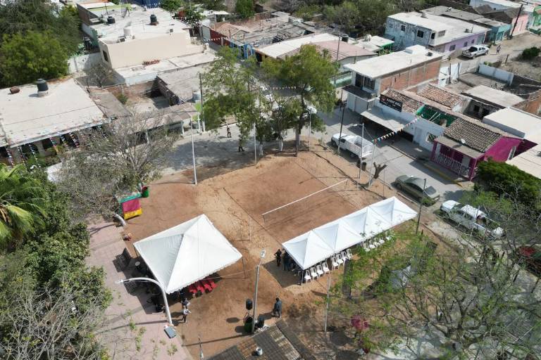 Inauguran cancha de voleibol en la comunidad de El Roble