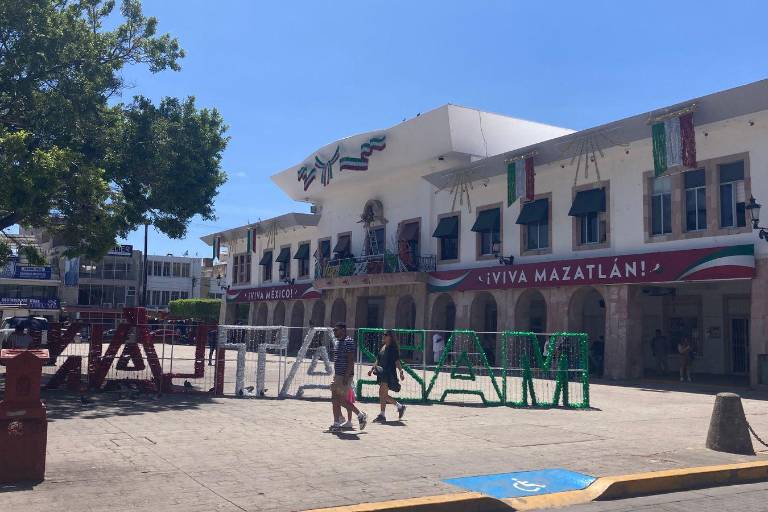 Mazatlecos muestran poco interés en asistir al festejo del Grito de Independencia