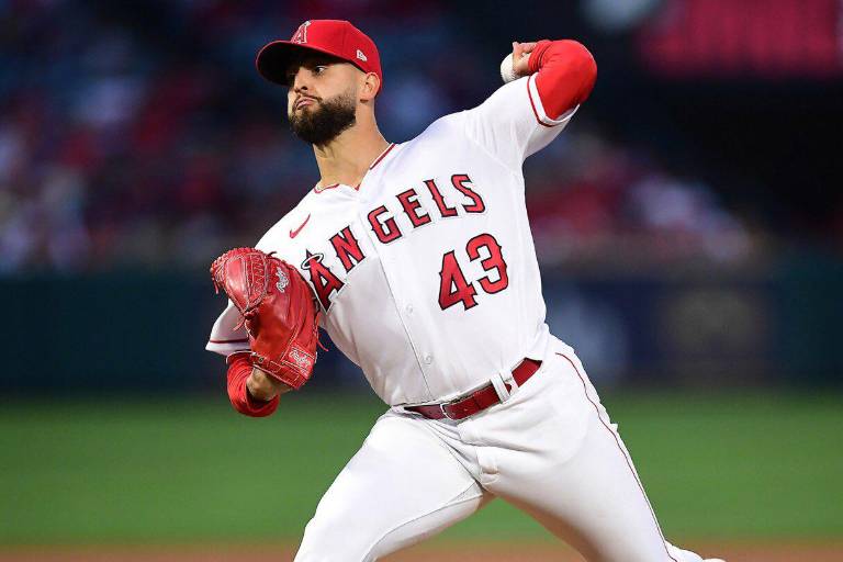Patrick Sandoval poncha a 10, pero pierde