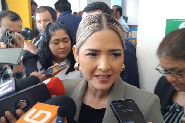 Presenta Alcaldesa Estrella Palacios a Intercamaral cuatro ejes de su Plan de Gobierno en Mazatlán