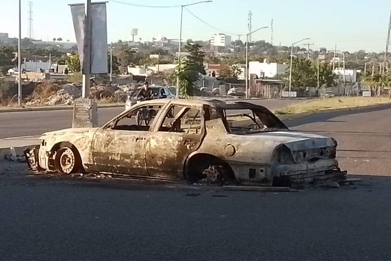 Suman 12 horas de jornada violenta en Sinaloa; comenzó en Culiacán y se extendió al Estado