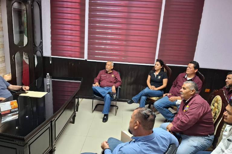 Reunión de Alcalde de Escuinapa con líderes del Sindicato no llega a acuerdos