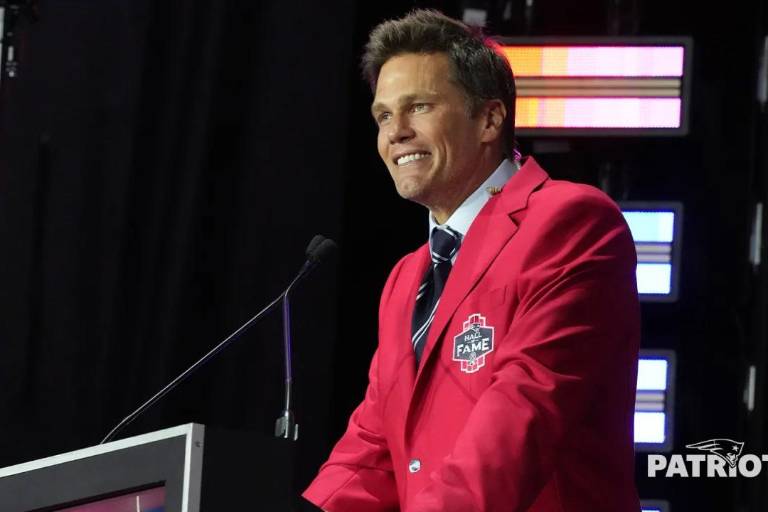 Tom Brady es inducido al Salón de la Fama de los Patriots