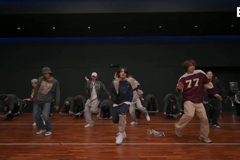Sorprende BTS a sus fans lanzando la coreografía oficial de ‘Run BTS’ en Youtube