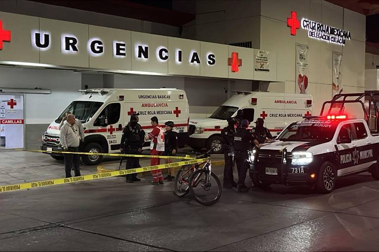 Hermanos contratistas son atacados en la carretera Mazatlán–Culiacán; uno muere y otro resulta herido