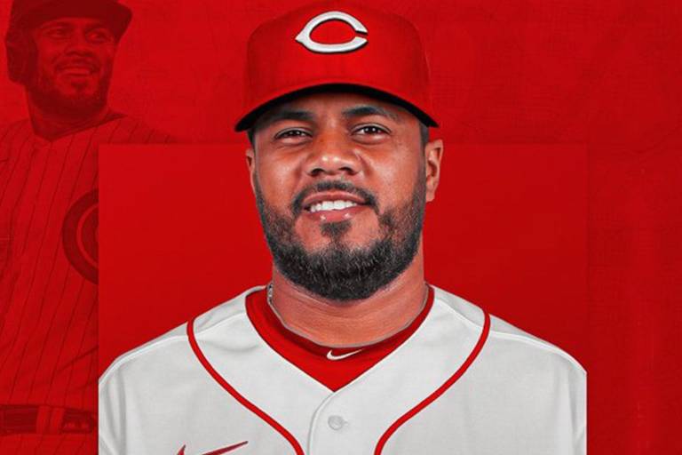 Jeimer Candelario firma oficialmente contrato de 3 años con Rojos